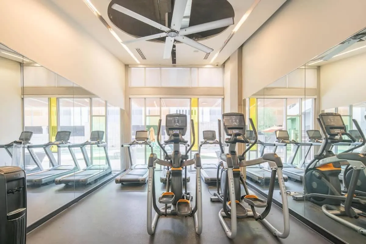 Appartement Modern 2Bd - Cdt - Gym, Pool, Parking - Sleep 8 à Phoenix