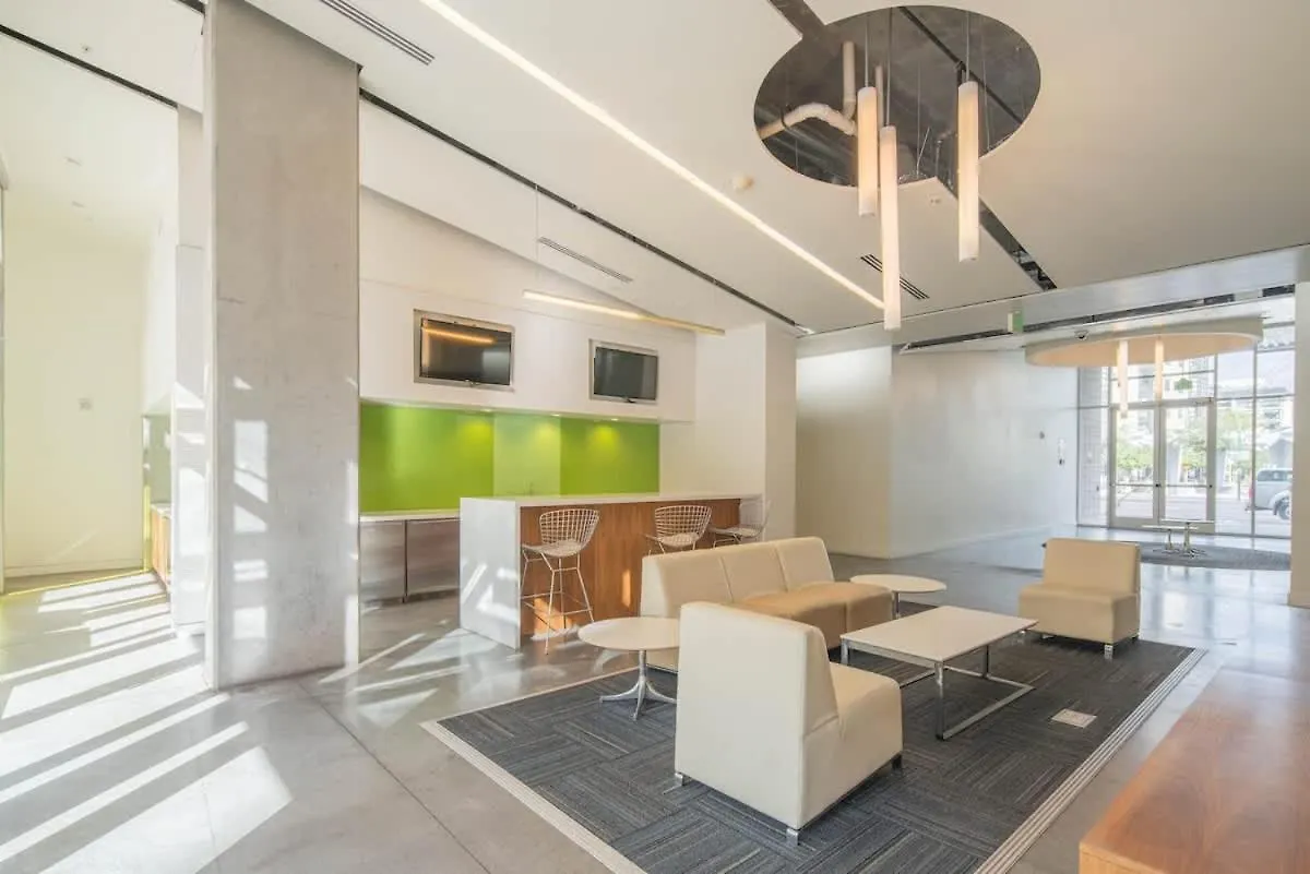 Appartement Modern 2Bd - Cdt - Gym, Pool, Parking - Sleep 8 à Phoenix 0*,  États-Unis
